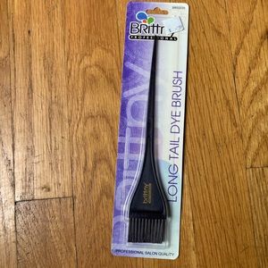 Long tail dye brush